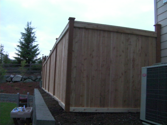 Fences installed with post lined up straight. Not a common occurance.